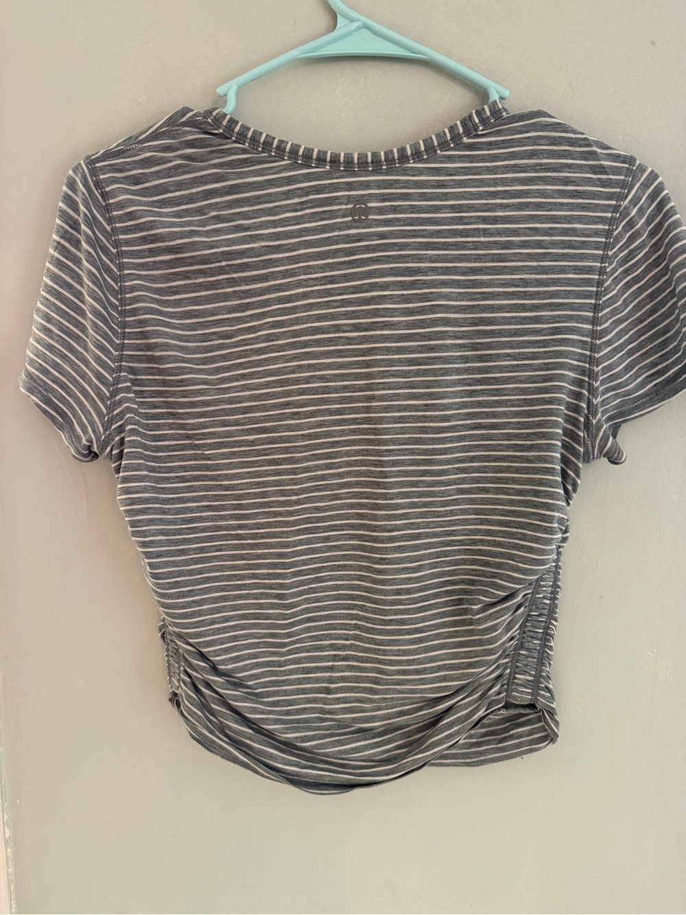 lululemon All It Takes Modern Striped Heathered Crop Top Size 8 - Picture 4 of 5